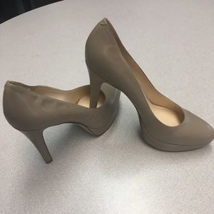 Nine West Marina Platform pumps